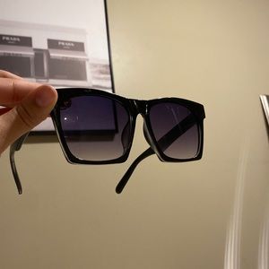 simply vera wang sunglasses